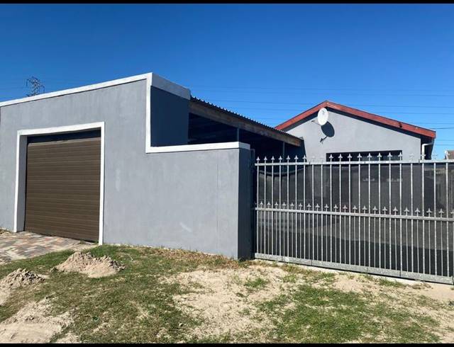 3 BEDROOM HOUSE FOR SALE IN HIGHBURY